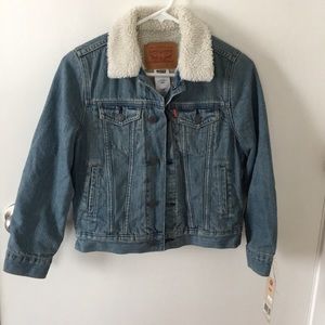 New Levi’s Fleece-lined Denim Jacket